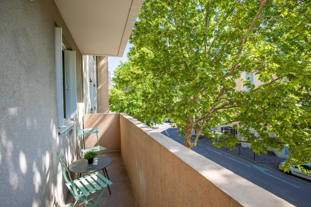 T4 Climatise Au Pied Des Rempart Avec Parking Lägenhet Avignon Exteriör bild